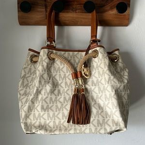 Michael Kors Camden Middleton Tote